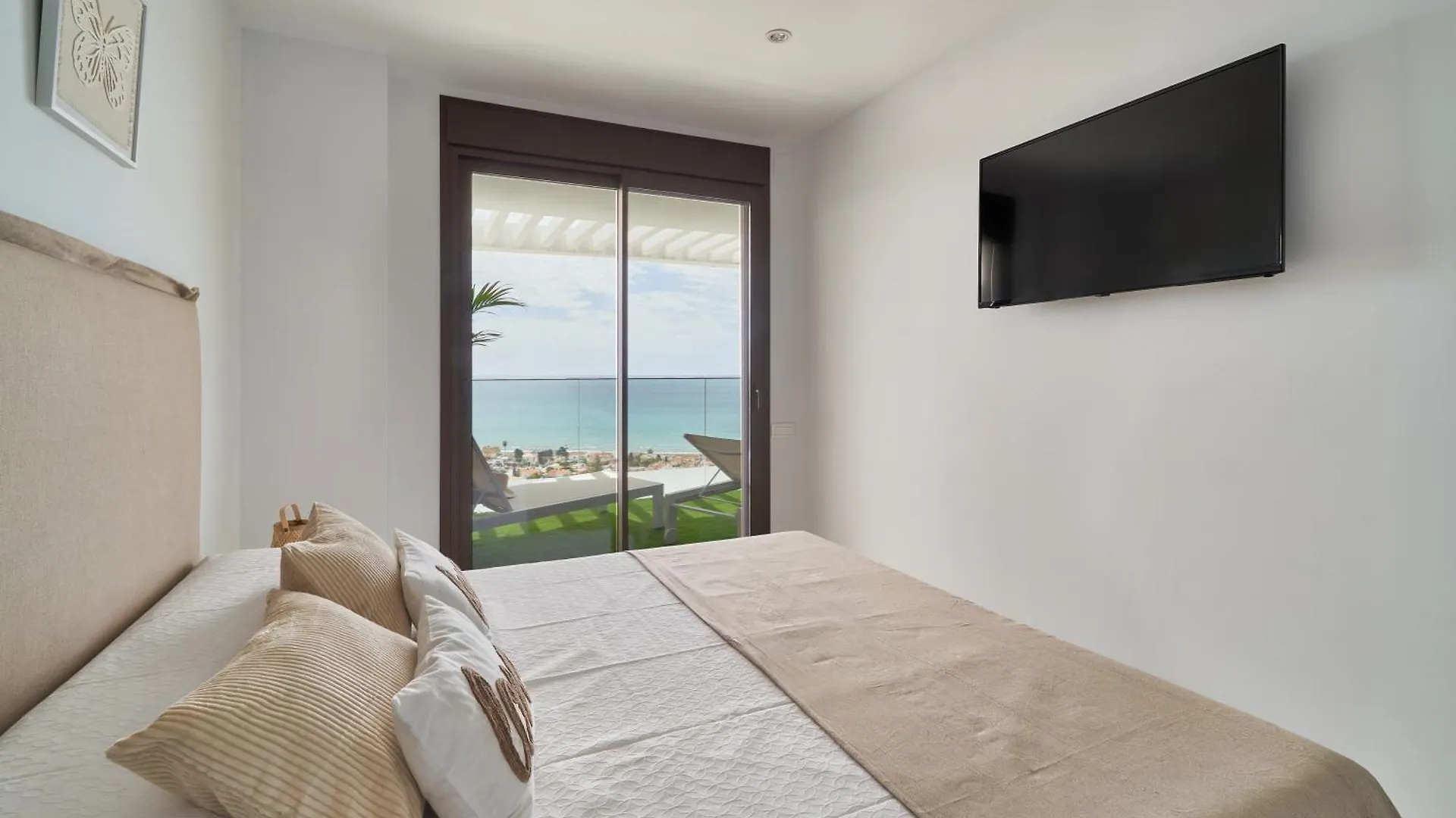 Rincón de la Victoria Syl Admimare Grand Suites ספרד