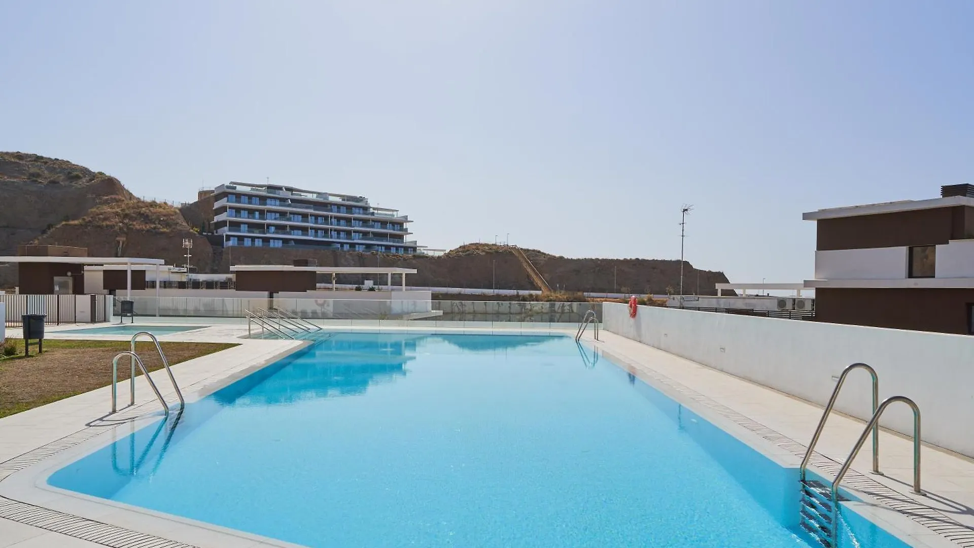 Rincón de la Victoria Syl Admimare Grand Suites ספרד